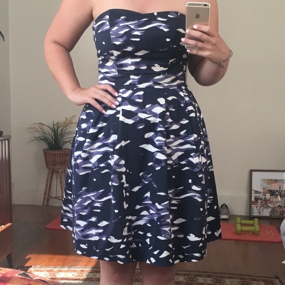 Dress - Picture 1 of 4